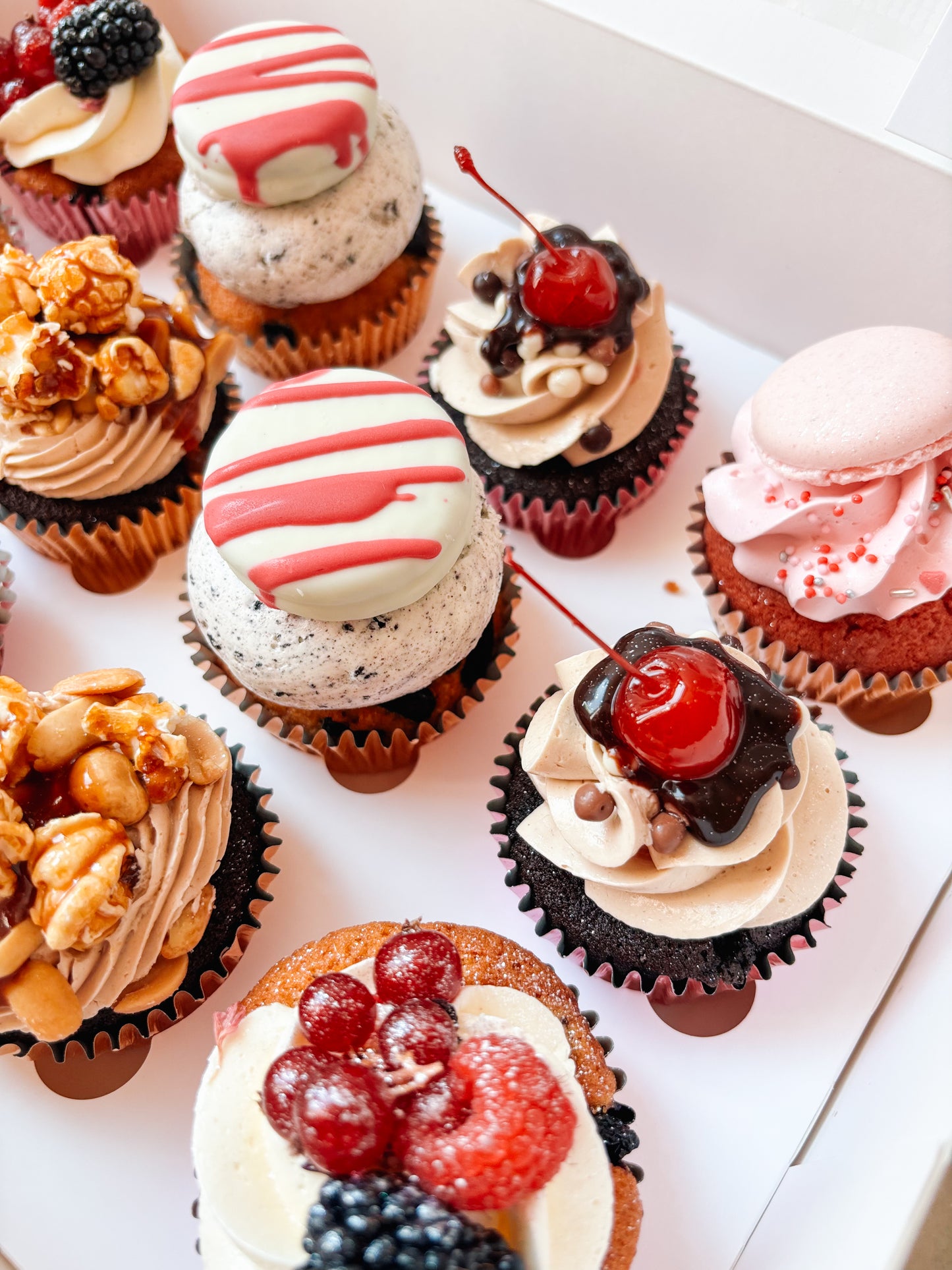 Pick your flavor - 6 cupcakes