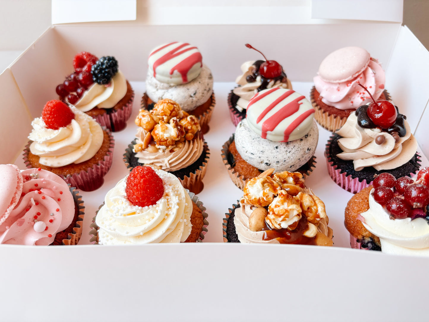 Cupcakes (12)